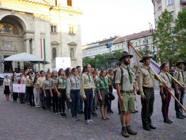 szent jobb menet