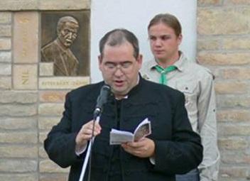 karaffa_janos_2011-ben.jpg