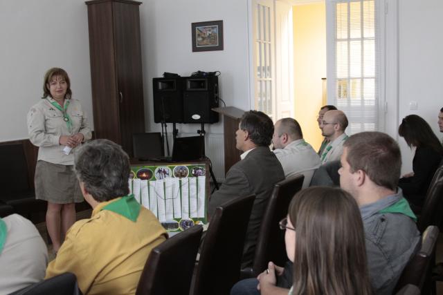 lelkes_edit_koszonti_a_konferencia_resztvevoit.jpg
